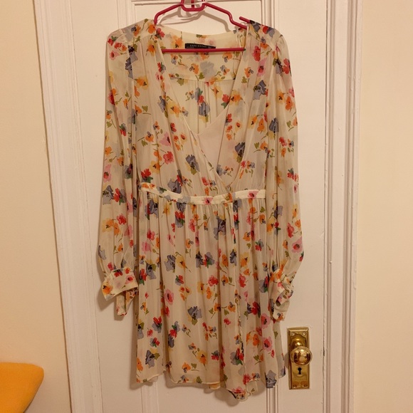 Zara Dresses & Skirts - Zara Floral Wrap Dress Zara Dresses & Skirts - Zara Floral Wrap Dress